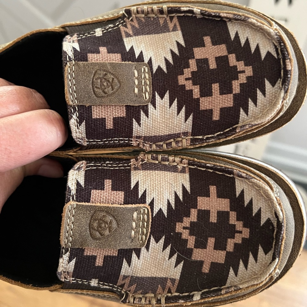 Size 6 womens Ariat loafers